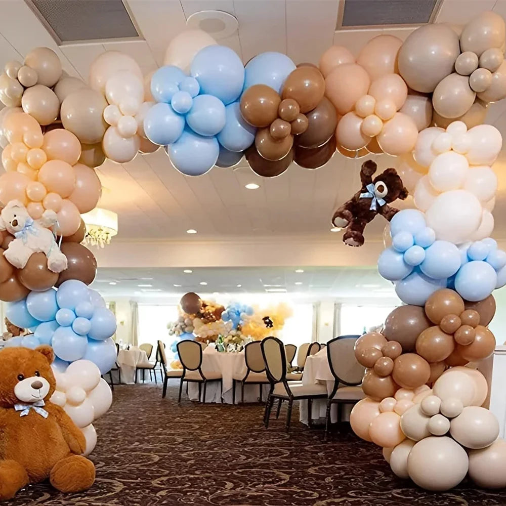 Bear Balloon Garland for Birthdays and Baby Shower